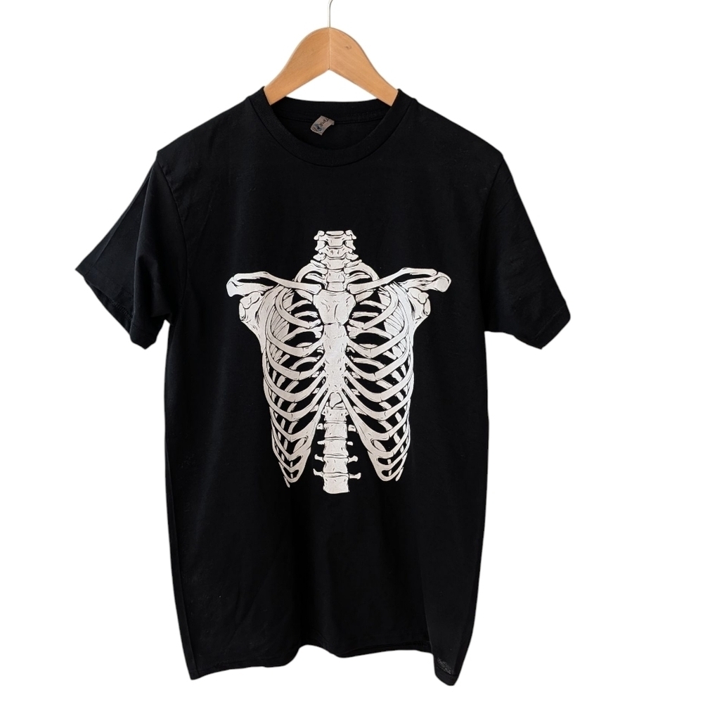 MillTex Men Black T-Shirt with Skeleton Print Halloween Cotton Size M
